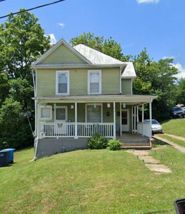 property at 614 21st St NW