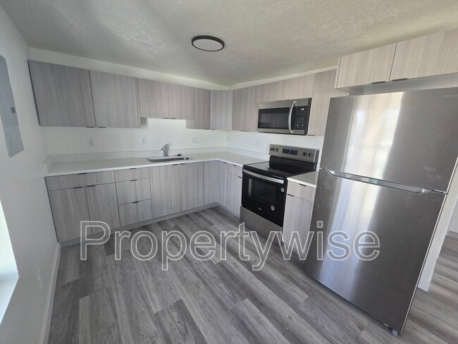 property at 418 20th St