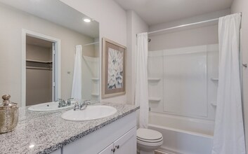 9843 Butte Crk in San Antonio, TX - Building Photo - Building Photo