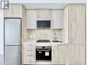 30 Dreamers Wy in Toronto, ON - Building Photo - Building Photo