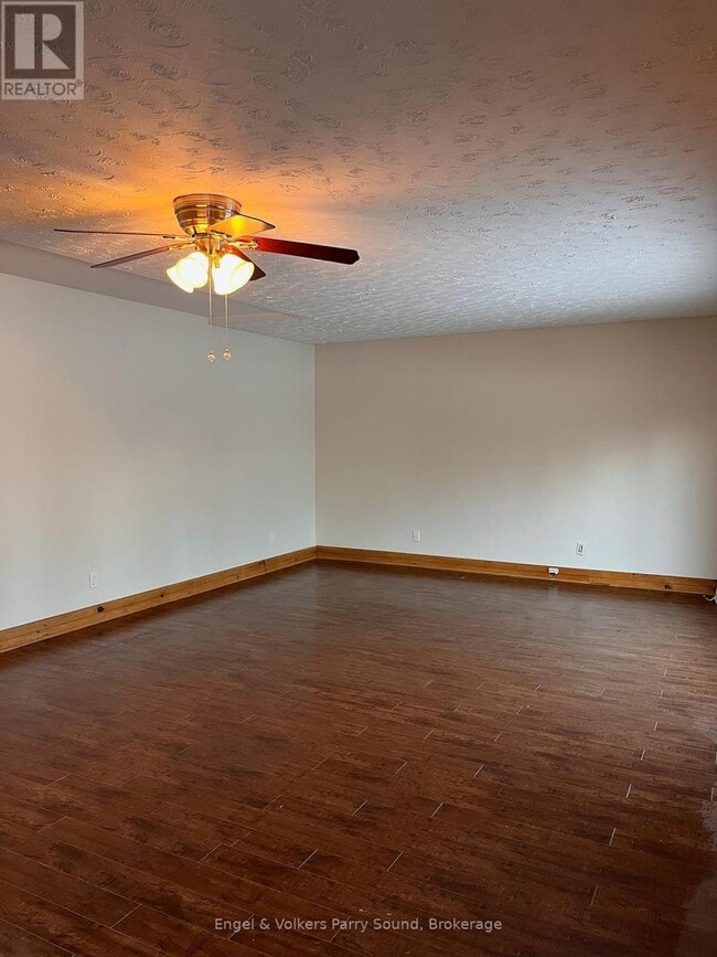 115 Church St in Parry Sound, ON - Building Photo - Building Photo