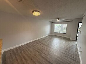 303 Sandlewood Trail in Winter Park, FL - Building Photo - Building Photo