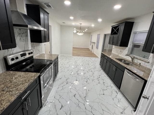 property at 7014 Glenshire Dr