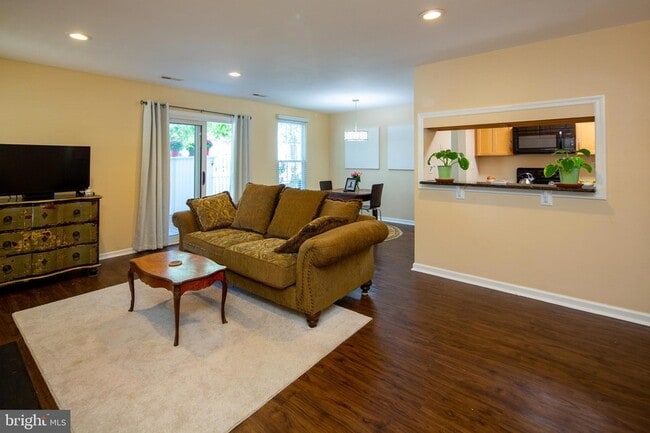 12 Meadow Ln, Unit 1B in New Hope, PA - Foto de edificio - Building Photo