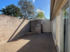 5002 Wingfoot Ln in Corpus Christi, TX - Building Photo - Building Photo