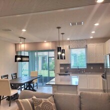 5749 Skytop Dr in Lithia, FL - Building Photo - Building Photo