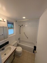 1006 Tolmie Ave in Victoria, BC - Building Photo - Building Photo