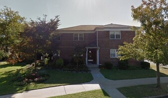 19638 Pompeii Ave, Unit 1D in Hollis, NY - Building Photo