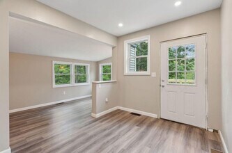 834 Sebago Rd in Sebago, ME - Building Photo - Building Photo