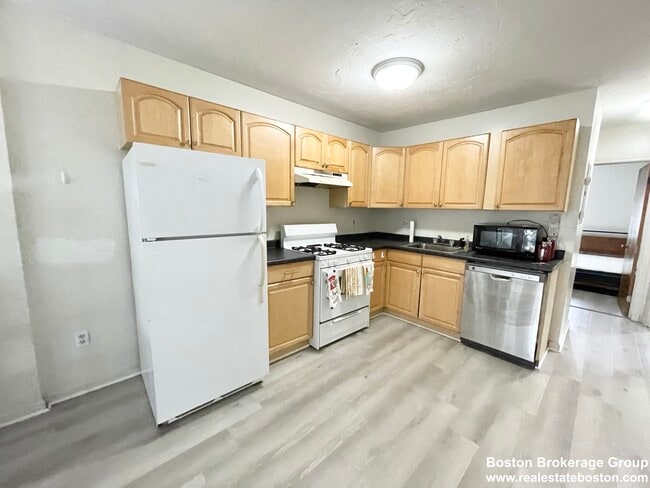 property at 92 Hammond St