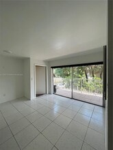 4200 NW 79th Ave, Unit 2B in Doral, FL - Building Photo - Building Photo