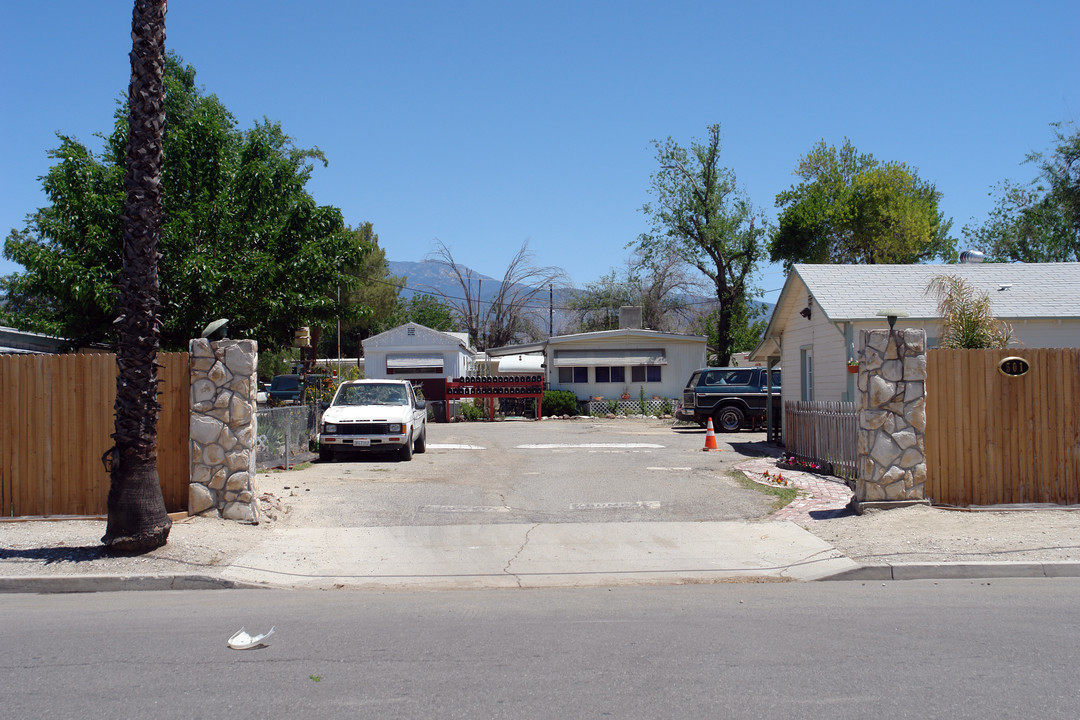 San Jacinto Trailer Park in San Jacinto, CA - Foto de edificio