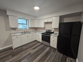 210 Jean St in Batesville, AR - Building Photo