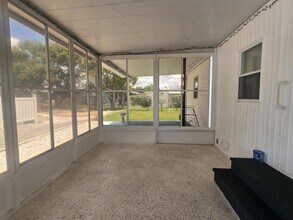 7366 1st Loop Ave in Brooksville, FL - Building Photo - Building Photo