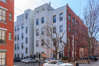 167 Wayne St in Jersey City, NJ - Building Photo - Building Photo