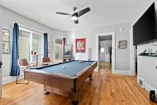 2623 S Howell Ave, Unit 2623 in Milwaukee, WI - Building Photo