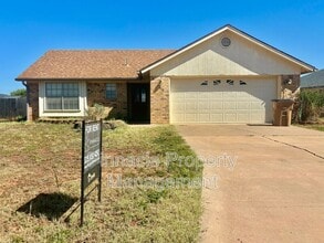 5818 Davenport Dr in San Angelo, TX - Building Photo - Building Photo