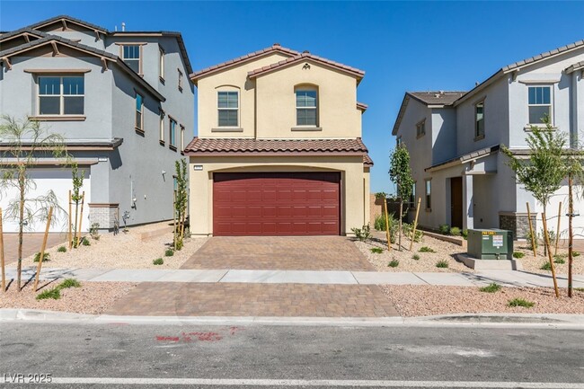 property at 635 N Water St