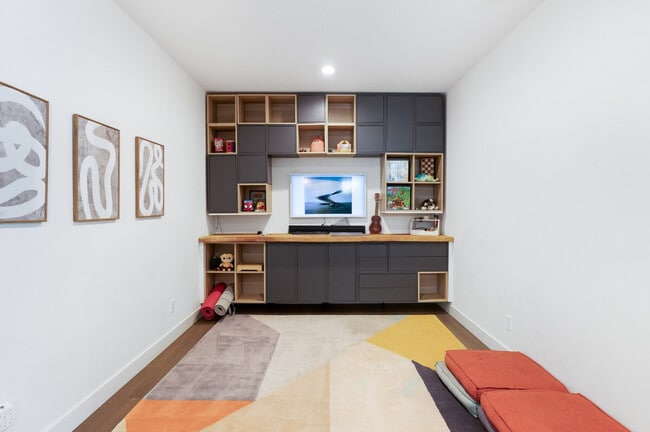 3826 Meridian Ave N in Seattle, WA - Building Photo - Building Photo