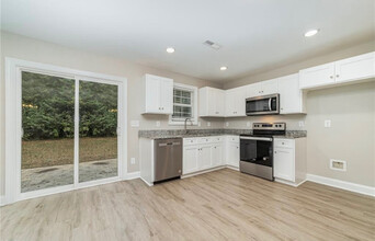 66 Muse Ct NW in Concord, NC - Foto de edificio - Building Photo