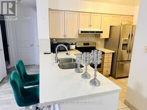 29 Northern Heights Dr in Richmond Hill, ON - Building Photo - Building Photo