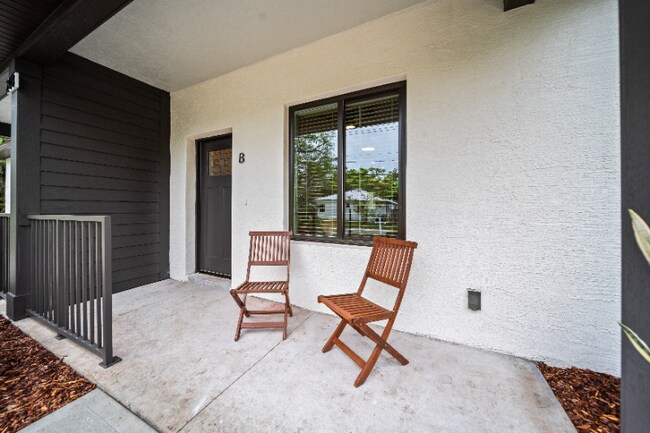 208 N Cherry St, Unit B in Bunnell, FL - Building Photo - Building Photo