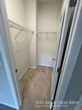 1423 Salem Creek Dr in Apex, NC - Building Photo - Building Photo
