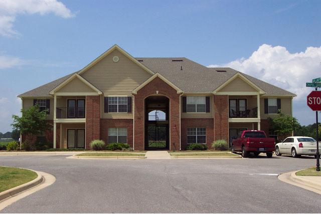 Chapel Lakes in Wetumpka, AL - Foto de edificio