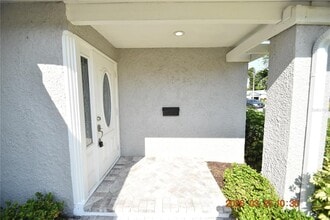 2600 60th Ave S in St. Petersburg, FL - Building Photo - Building Photo