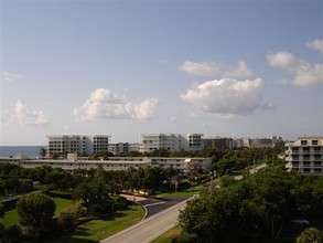 The Presidents of Palm Beach in Palm Beach, FL - Building Photo - Building Photo