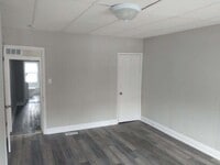 2102 W Fayette St - 6