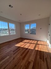 125 Broughton Ave, Unit 3 in Bloomfield, NJ - Building Photo - Building Photo