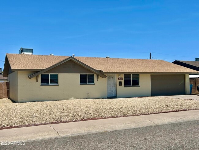 property at 4024 W Las Palmaritas Dr