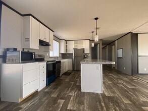 124 Galle Ests Cir in Kingsbury, TX - Building Photo - Building Photo