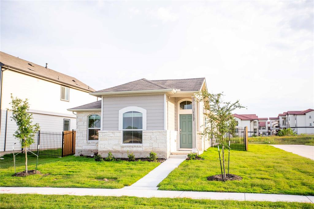1525 Arborside Dr in Austin, TX - Building Photo