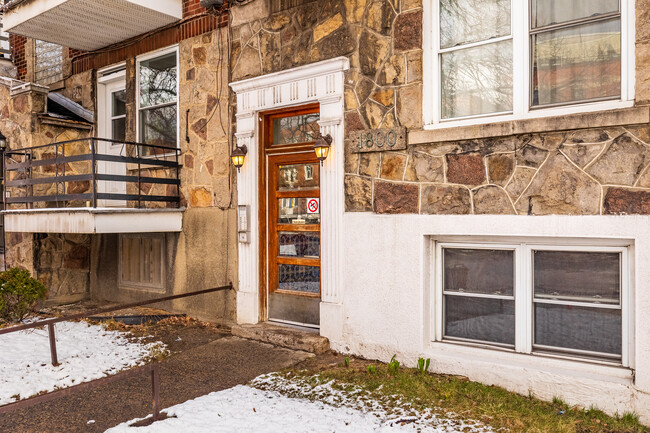 1800 Saint-Joseph Boul E in Montréal, QC - Building Photo - Building Photo