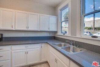 1777 N Gower St-Unit -#2 in Los Angeles, CA - Building Photo - Building Photo