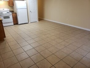 16017 Abilene St in Biloxi, MS - Foto de edificio - Building Photo