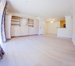 5654 Amaya Dr, Unit 150 in La Mesa, CA - Foto de edificio - Building Photo