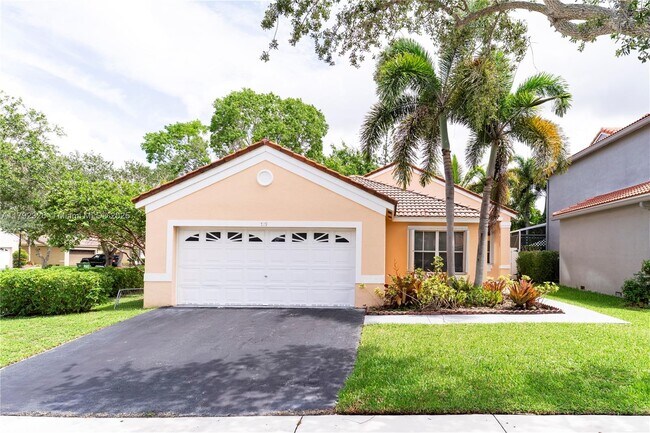 719 Stanton Dr in Weston, FL - Building Photo - Building Photo
