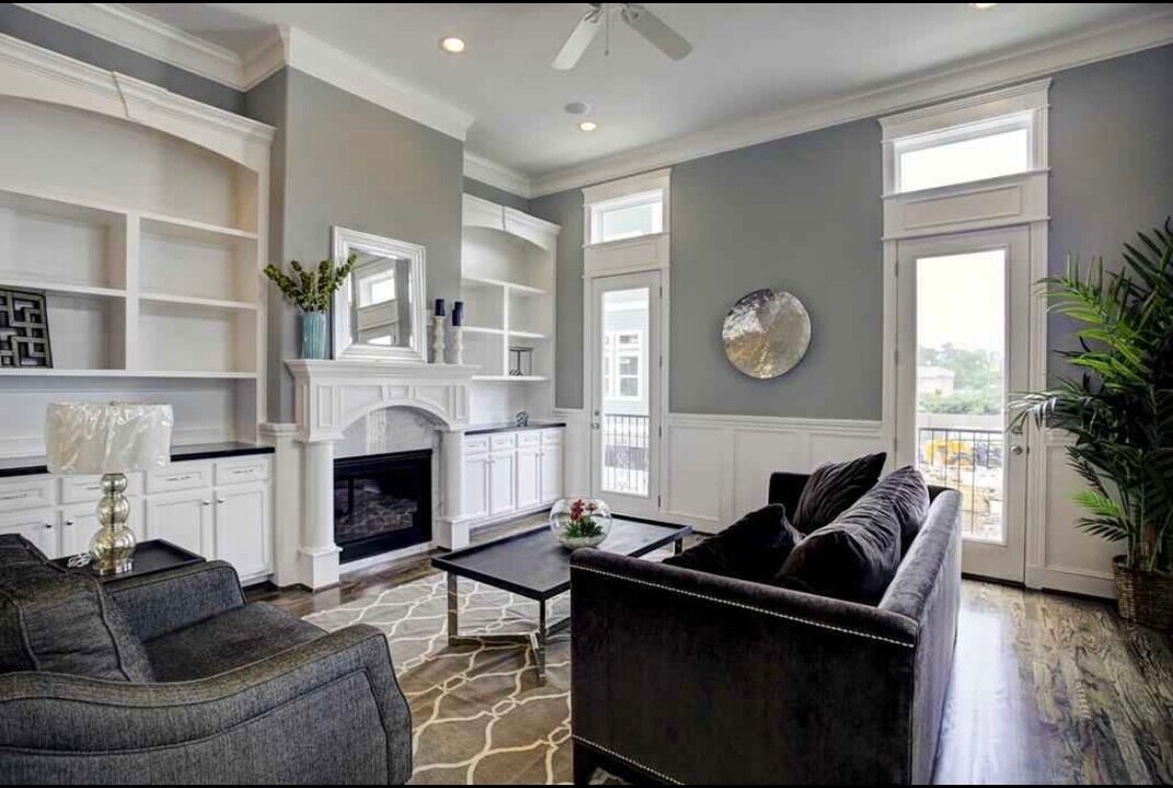 2115 Bidwell Dr in Houston, TX - Building Photo