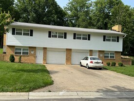 4321 W Bethany Dr in Columbia, MO - Building Photo