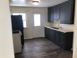 2020 Keith St in Eau Claire, WI - Building Photo - Building Photo