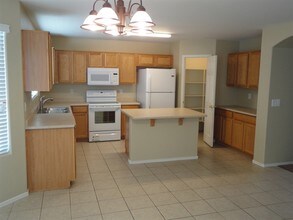 206 S 151st Ave in Goodyear, AZ - Building Photo - Building Photo