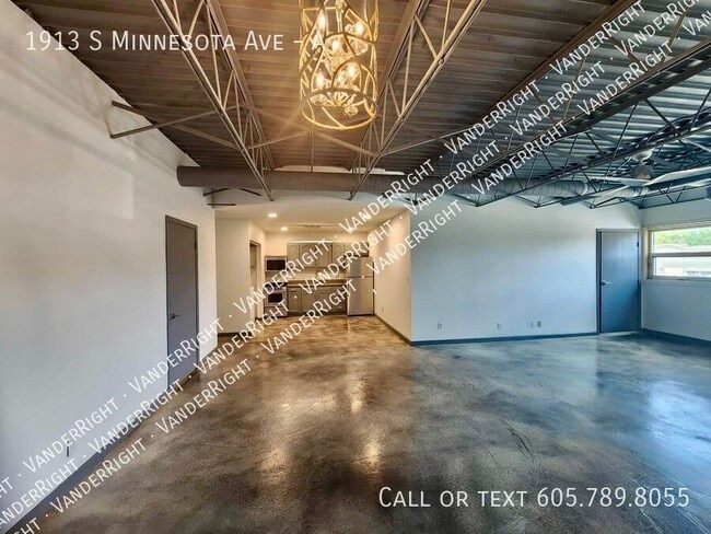 property at 1913 S Minnesota Ave