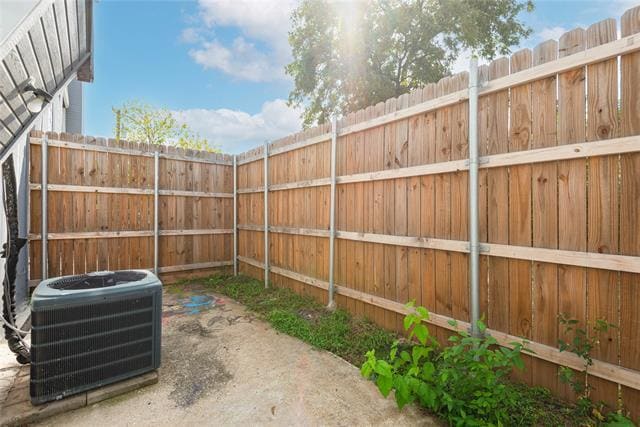 4624 San Jacinto St in Dallas, TX - Building Photo - Building Photo