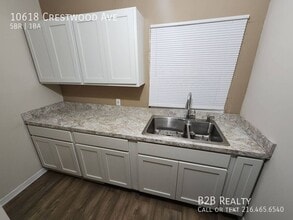 10618 Crestwood Ave in Cleveland, OH - Building Photo - Building Photo