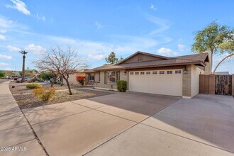 2447 E La Jolla Dr in Tempe, AZ - Building Photo - Building Photo