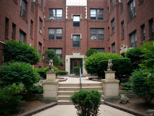 923 W George St, Unit 3I