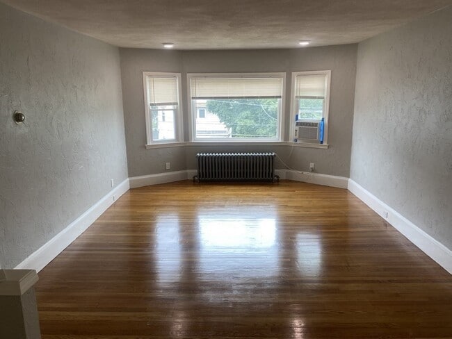 148 George St in Medford, MA - Foto de edificio - Building Photo